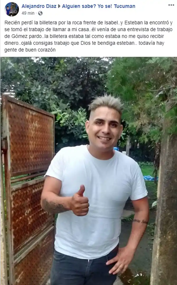 Encontró una billetera en la calle, llamó por teléfono al dueño y se la devolvió