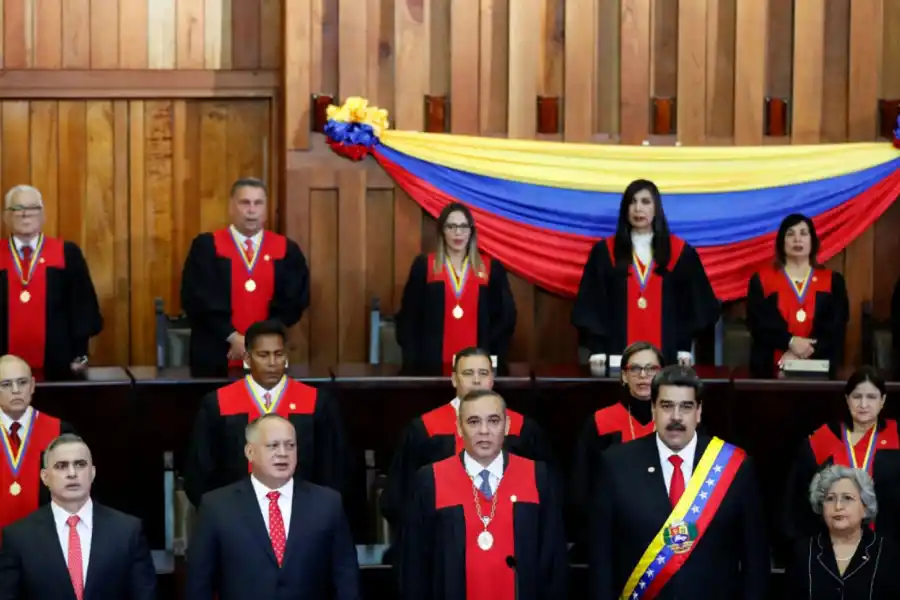 El Gobierno argentino prohibió el ingreso de funcionarios venezolanos al país