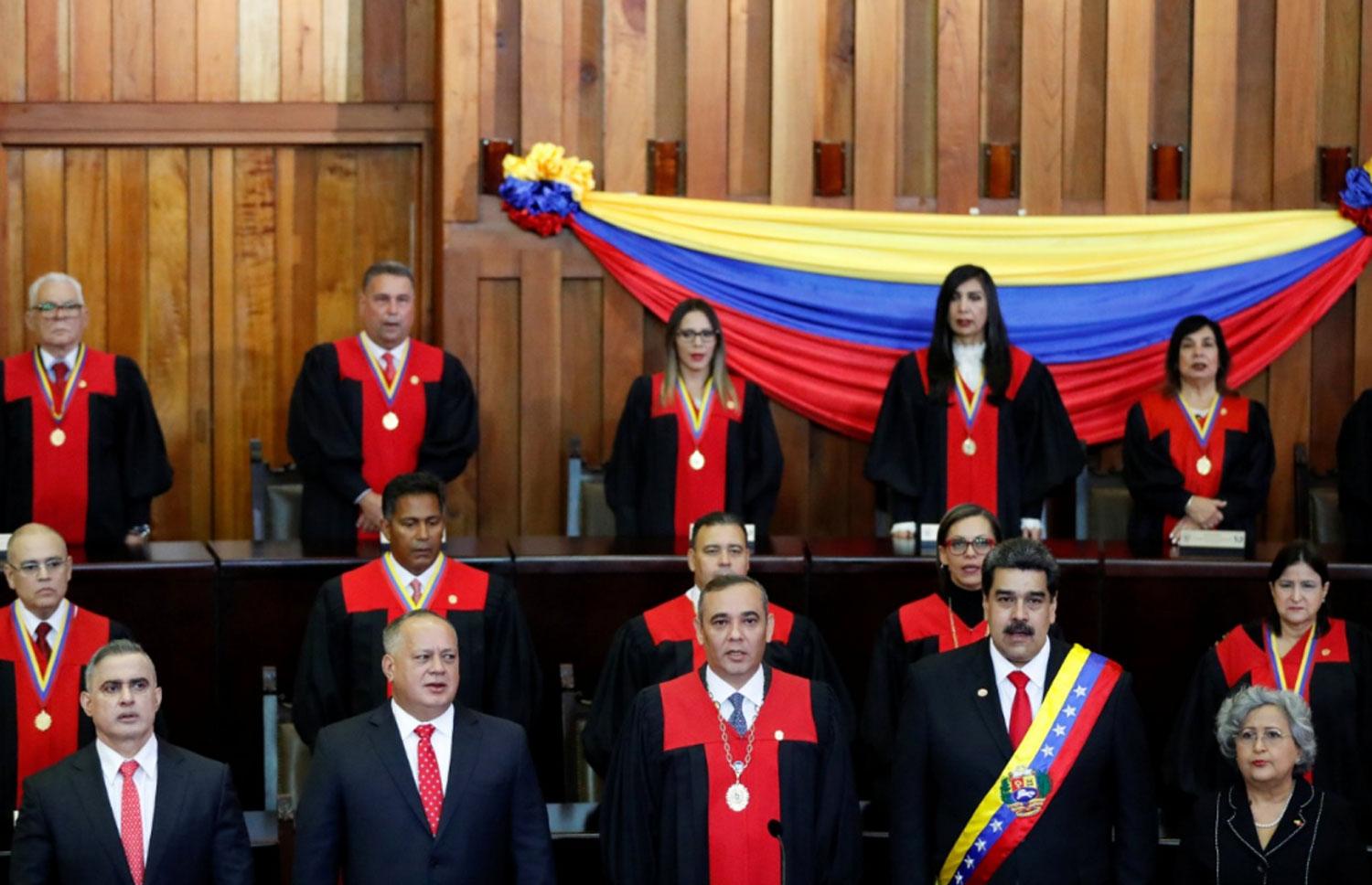 El Gobierno argentino prohibió el ingreso de funcionarios venezolanos al país