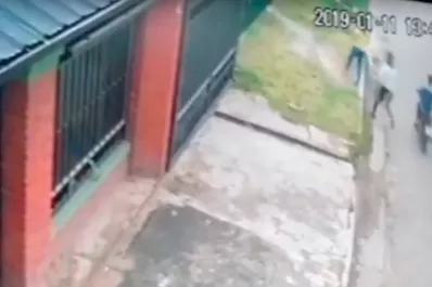 Video: una mujer fue víctima de motochorros en Alderetes