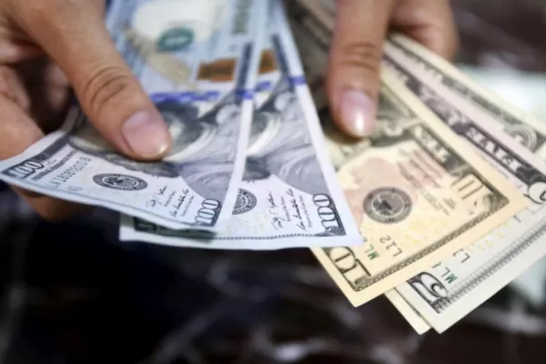 El dólar perforó la banda de flotación