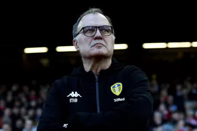 El Leeds retó a Bielsa por haber enviado un espía a la práctica de su rival