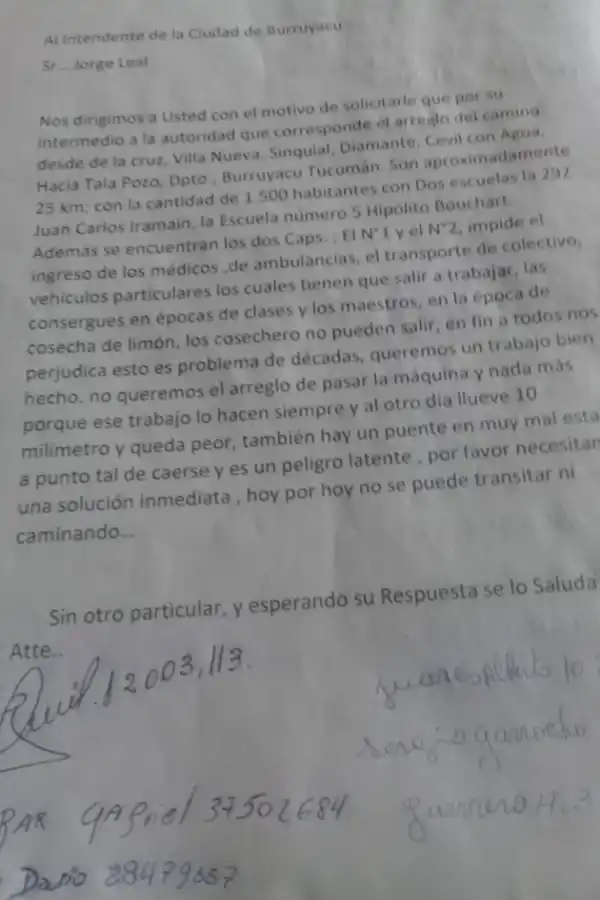 Por el barro, la ambulancia no pudo llegar a Tala Pozo y trasladaron a la paciente en tractor