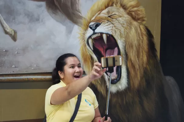 Mañana es la 6ta edición del Día de la selfie en los museos del mundo”