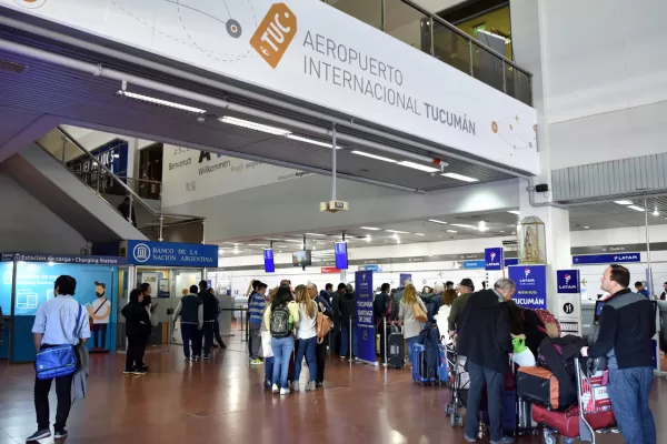 Por un paro, no habrá vuelos de Aerolíneas Argentinas el fin de semana