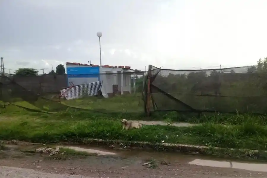 La calle se hundió en Juan José Passo al 1.200