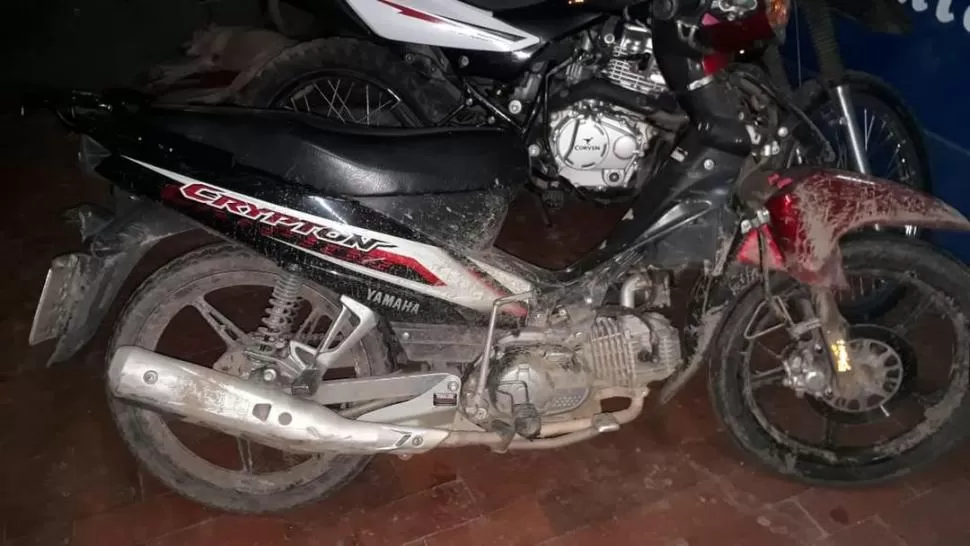 VEHÍCULO. La motocicleta Yamaha Crypton en la que C.B. intentó escapar de la aprehensión de la Policía.  