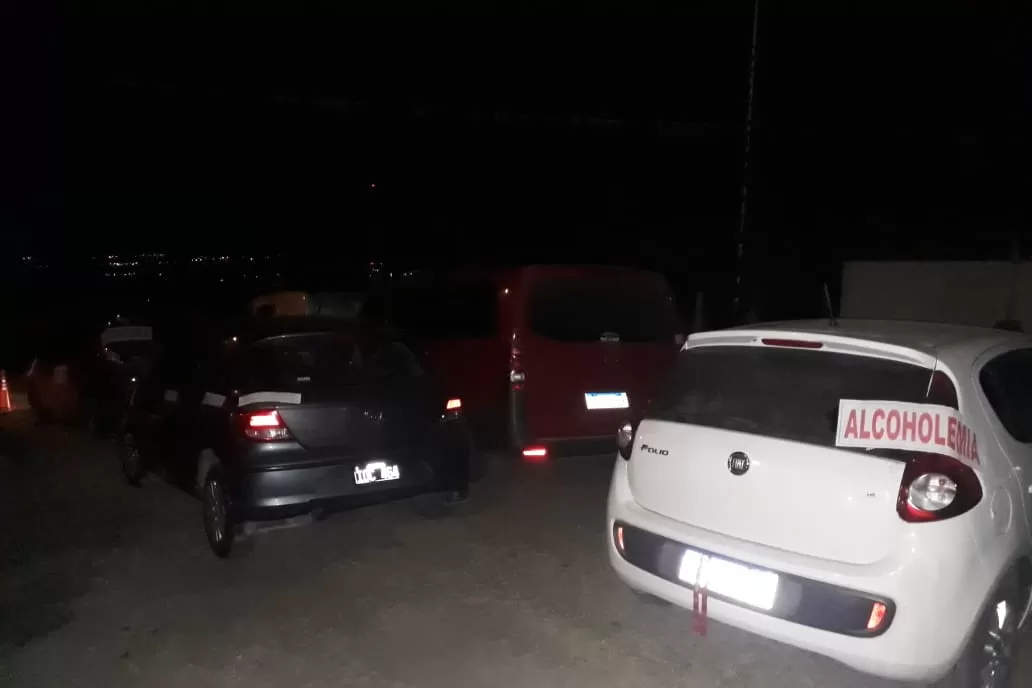 Descontrol en los valles: secuestraron 21 vehículos en los operativos realizados en El Mollar
