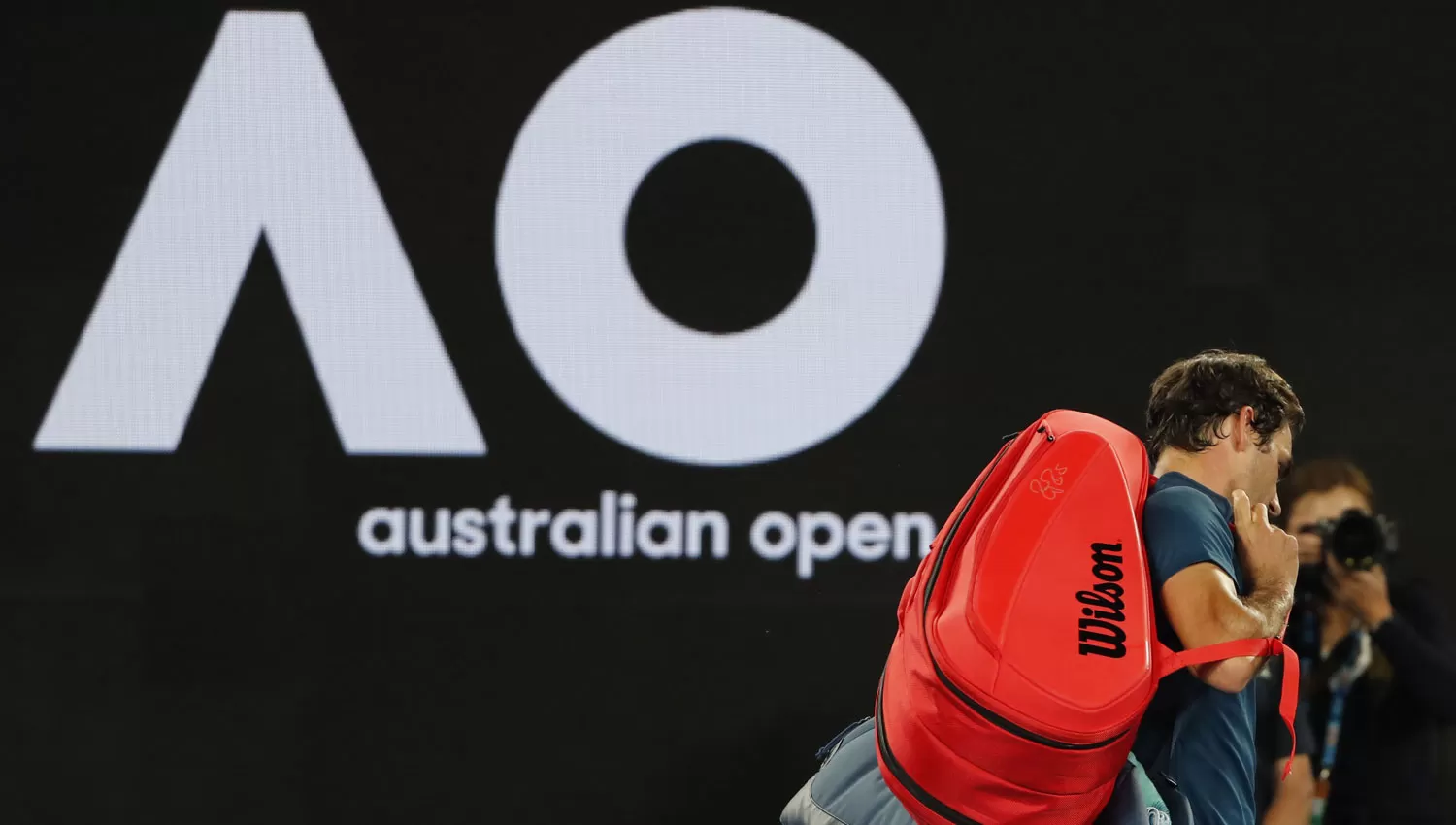 EL FRENO. Federer no podrá conseguir su tercer título consecutivo en Melbourne.