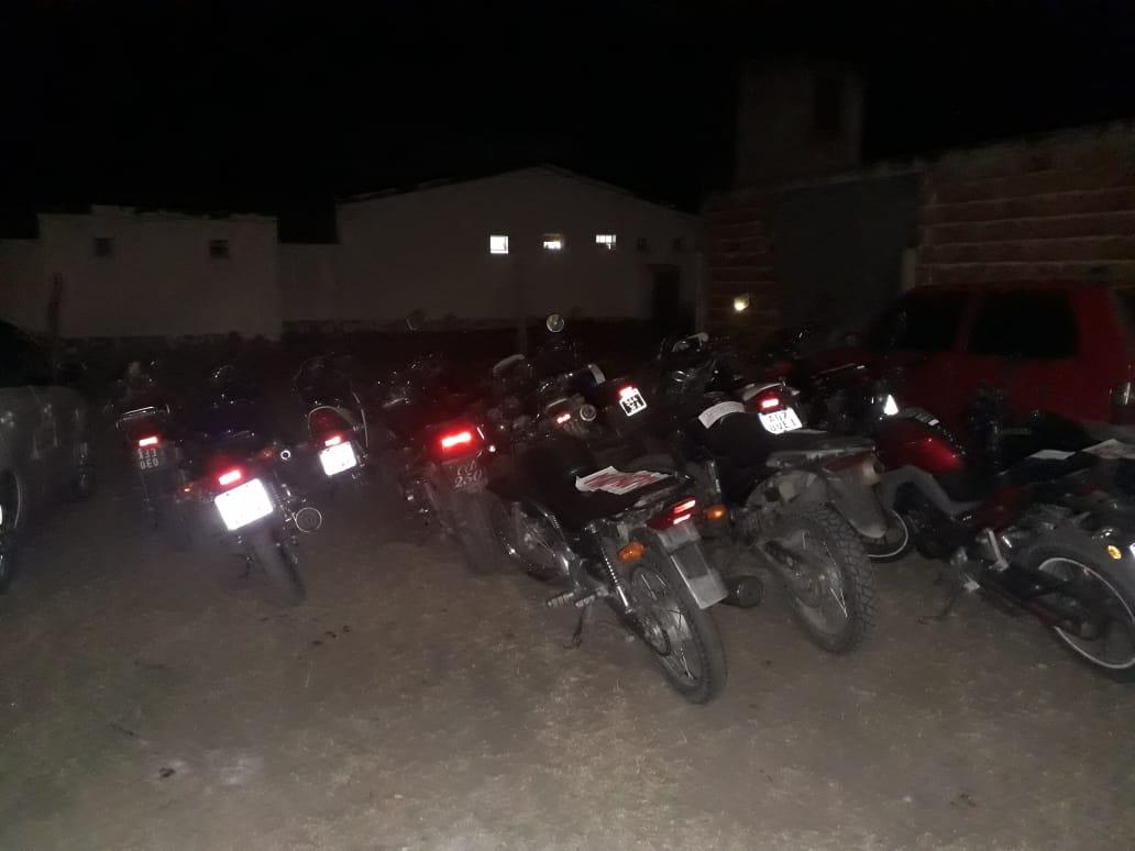 Descontrol en los valles: secuestraron 21 vehículos en los operativos realizados en El Mollar