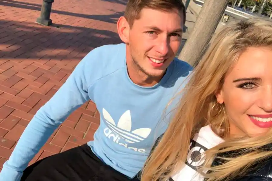 EMILIANO SALA Y BERENICE SCHKAIR. Cuando eran novios. 