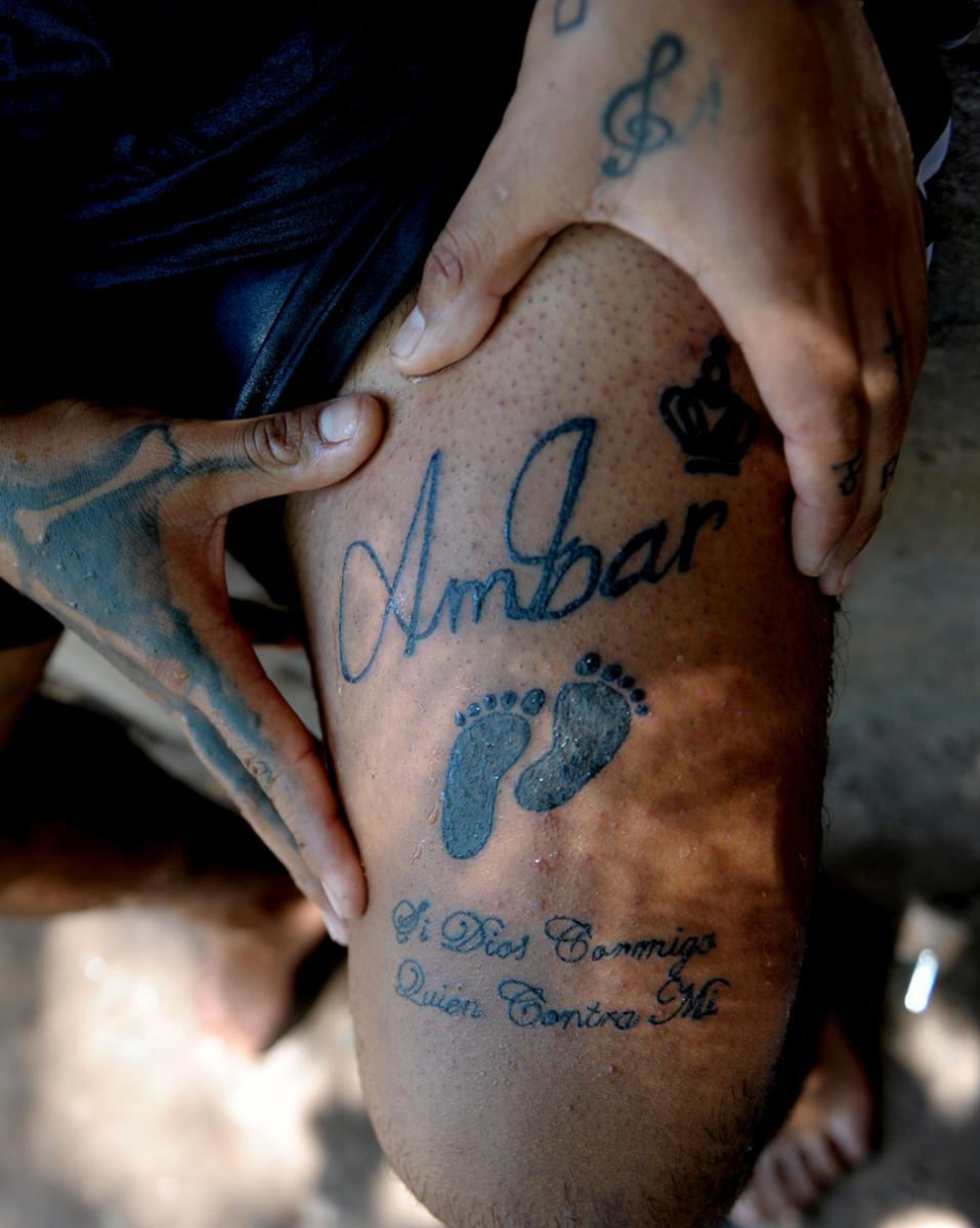 El tattoo de Alexis, con el nombre de su sobrina. LA GACETA / Franco Vera
