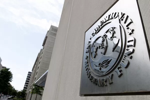 El Gobierno rinde examen ante el FMI: si aprueba recibirá U$S 10.700 millones