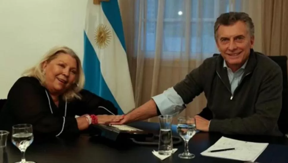 COMO EN OTROS TIEMPOS. Luego de estar más de tres meses distanciados, Macri recibió a Lilita en Olivos. twitter @elisacarrio