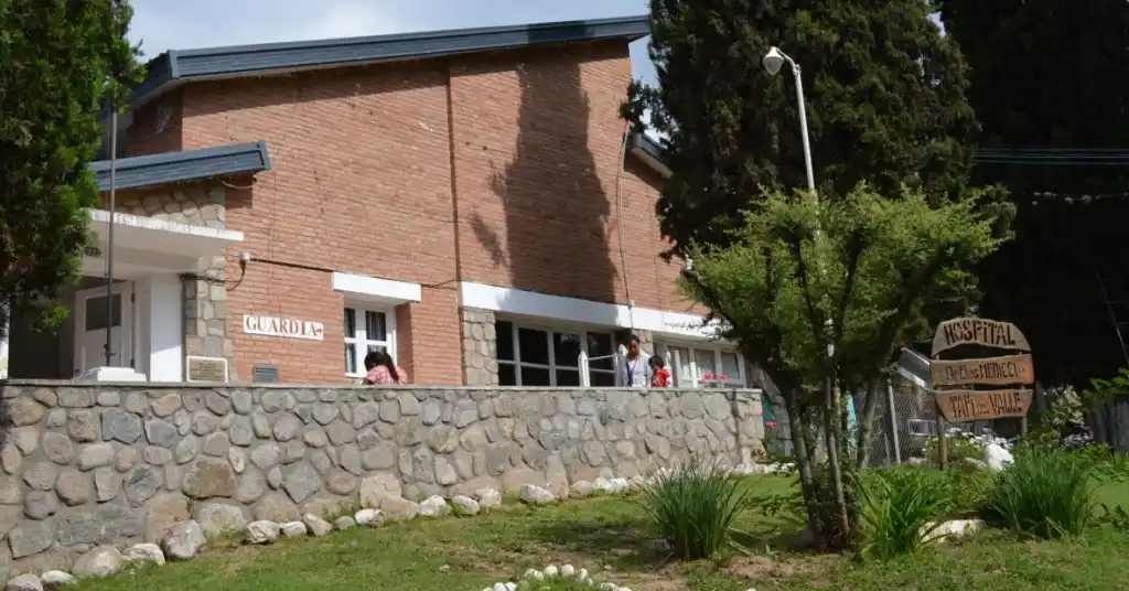 INTERNADO. El joven se encuentra en observación en el hospital de Tafí del Valle. 