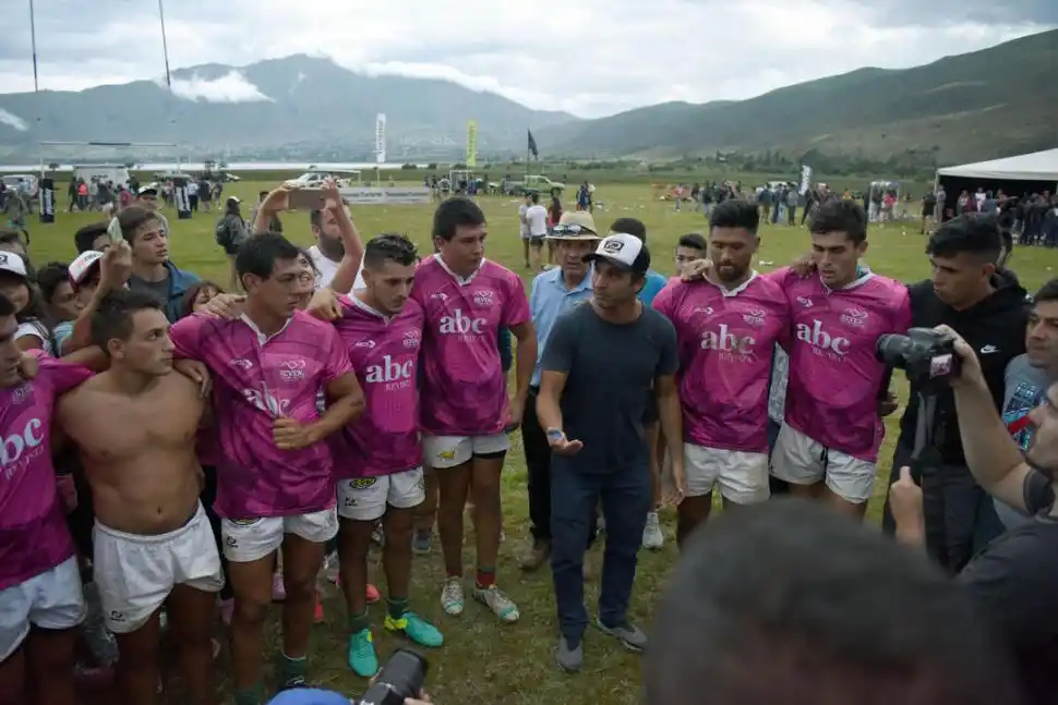 MISIÓN. De la mano de los entrenadores Tristán Molinuevo y José María Núñez Piossek, Huirapuca consiguió su cuarto título. 