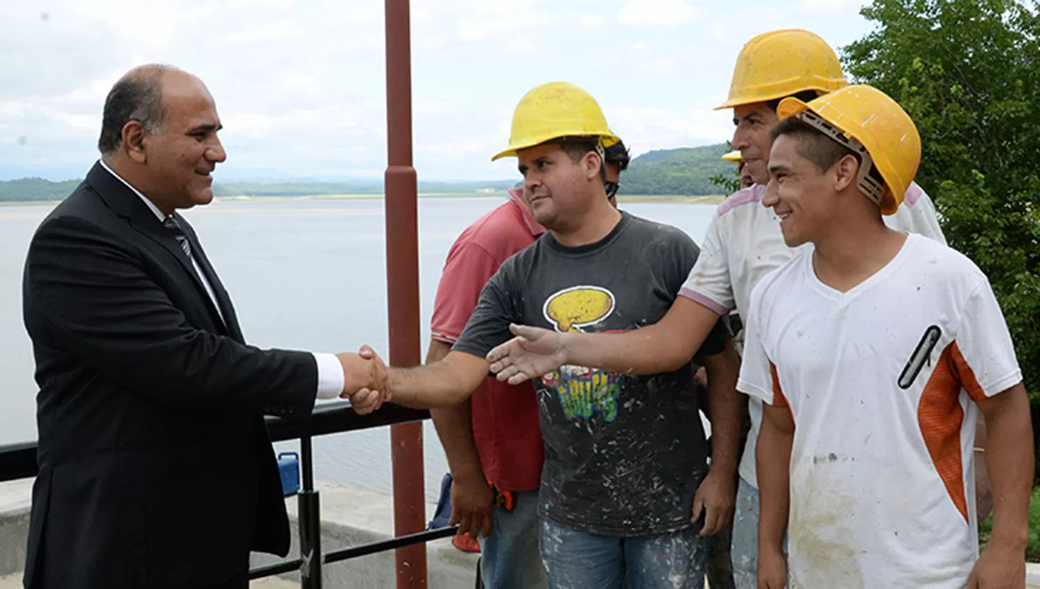 Manzur le pedirá un crédito a la Nación para obras de infraestructura, agua potable y seguridad