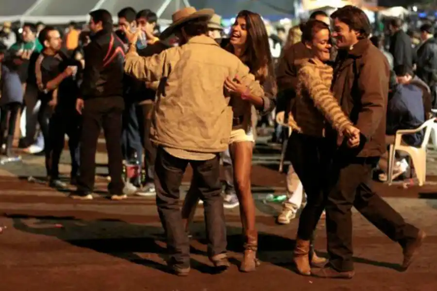 A DISFRUTAR. El evento más esperado para los tafinistas y que la gente disfruta a más no poder.