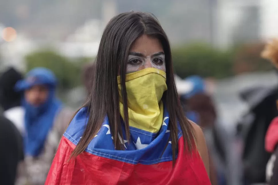 EL MIÉRCOLES. “Estés donde estés, sal a la calle. ¡Vamos bien Venezuela!”, escribió Guaidó a sus seguidores. reuters