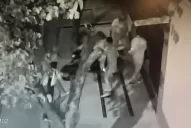 Abrieron el portón y se llevaron una moto, pero la cámara de seguridad filmó todo