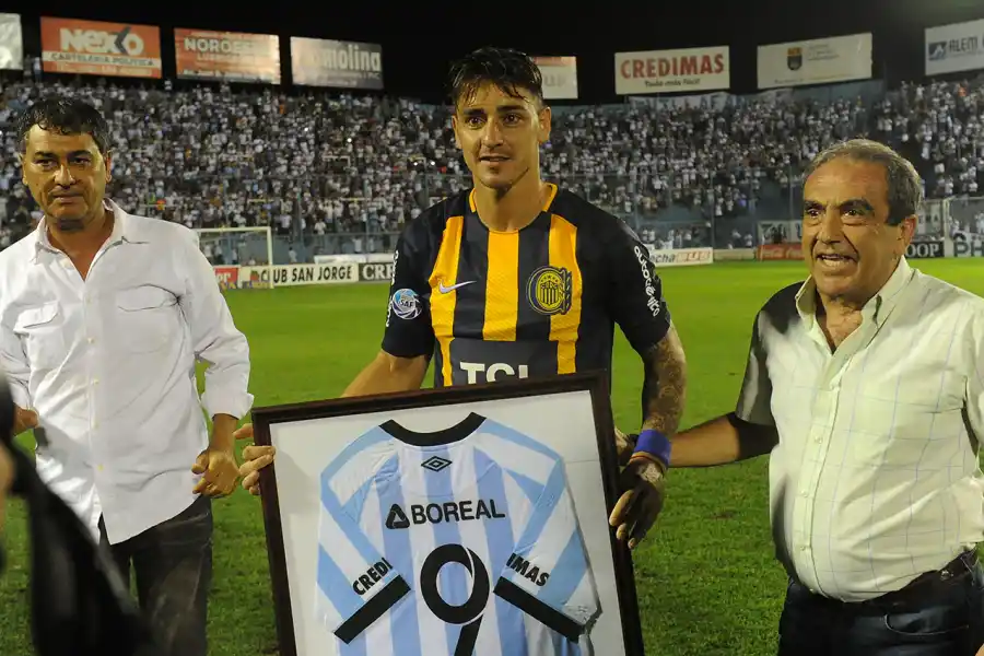 Zampedri recibió un reconocimiento de Atlético en su última visita a Tucumán.