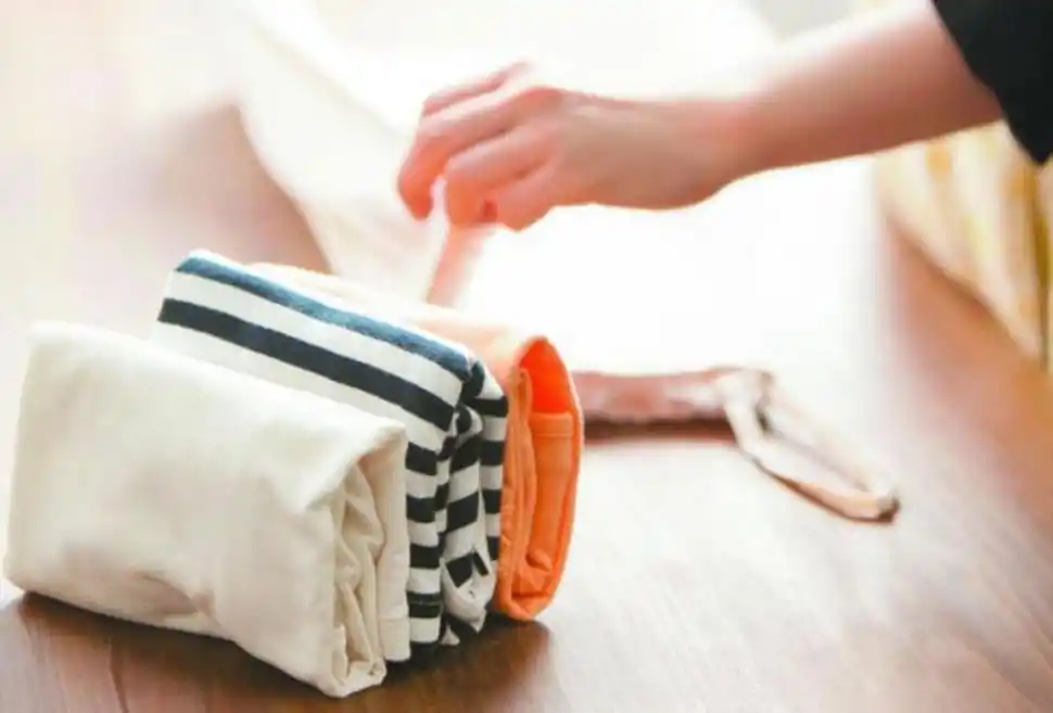 PRUEBA. Una remera está bien doblada si se queda de esta forma.