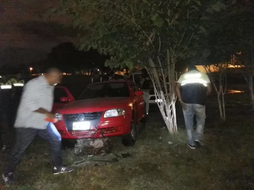 SECUESTRO. El Volkswagen Gol de la víctima, fue encontrado en inmediaciones del Hipódromo de Tucumán. 