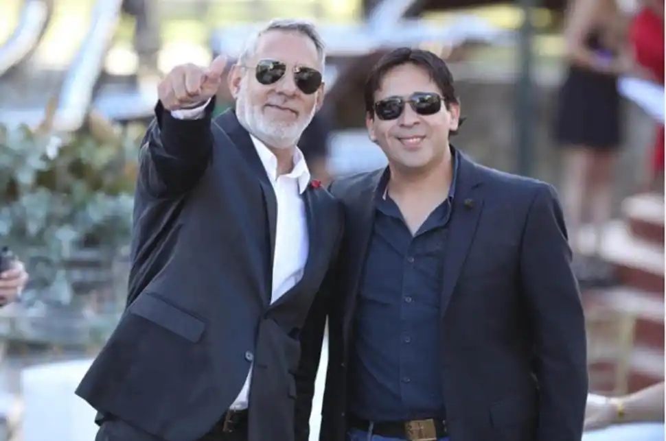 DE REGRESO. Reconocimiento especial para Saldaño y Pérez Albert.  