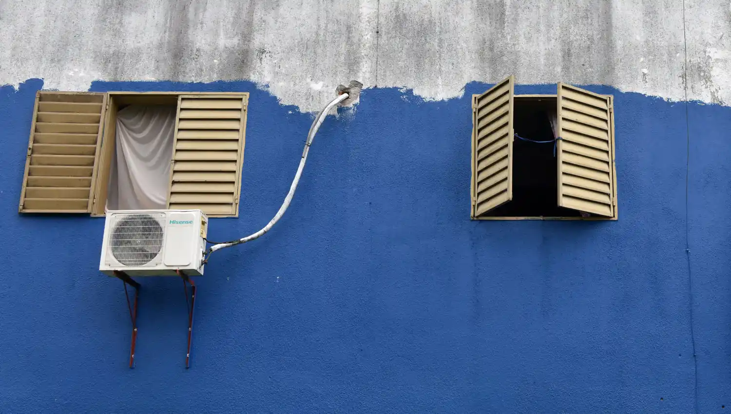 COLORES INTENSOS. Así lucen algunos de los departamentos del barrio El Gráfico; las obras siguen en otros.