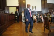 Manzur dijo que aguarda a la Justicia para llamar a votar