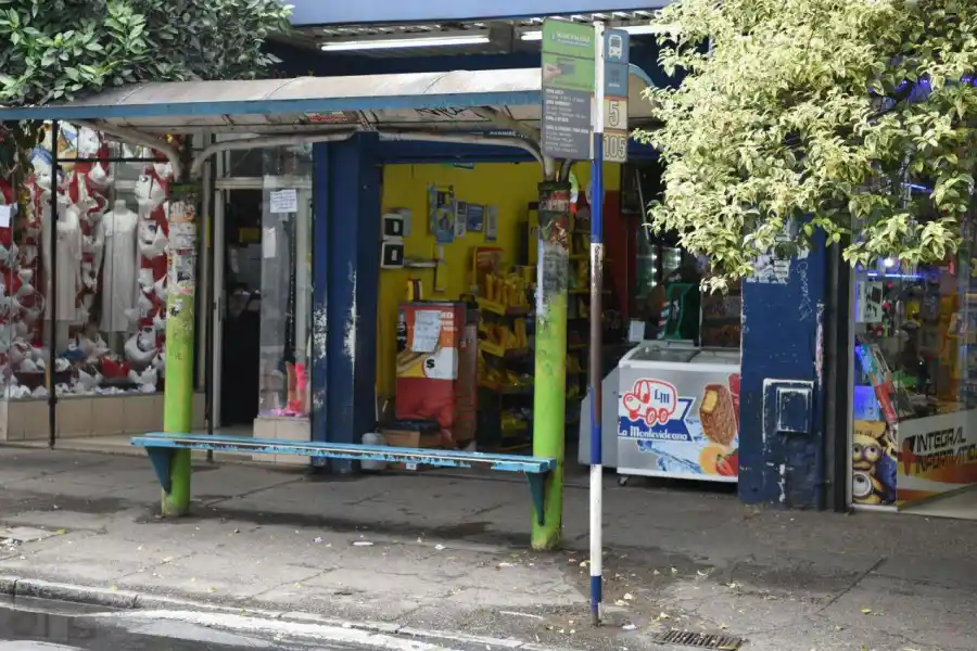 Si hasta el lunes no cobran lo adeudado, los choferes harán paro desde el martes