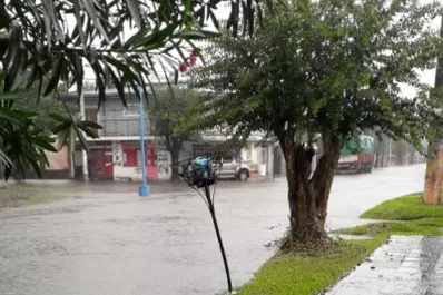 Llegó la lluvia y hay tucumanos afectados por el temporal