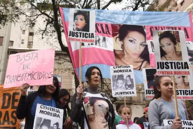 Piden que la Nación ofrezca una recompensa para dar con los asesinos de Cynthia Moreira