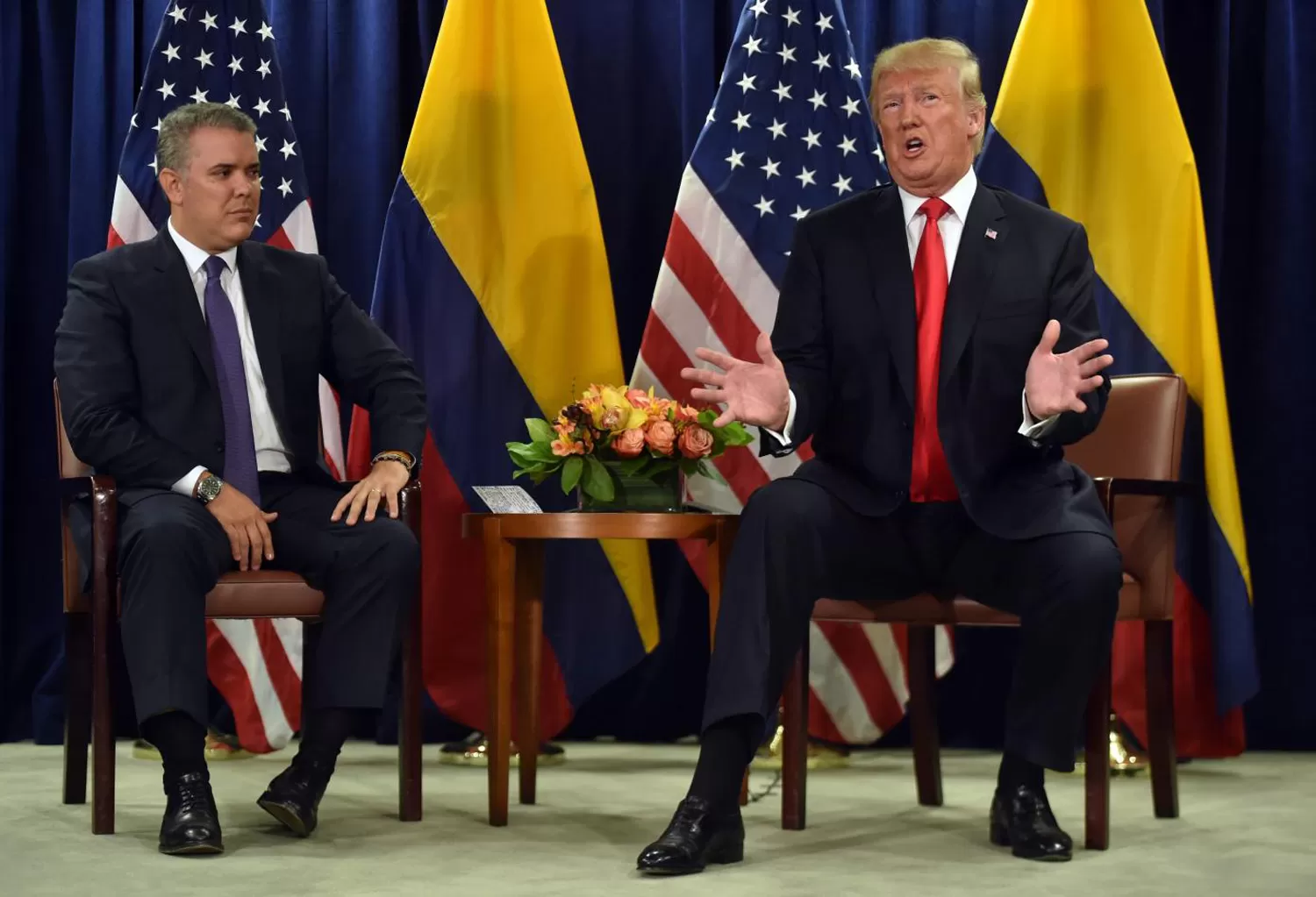 Trump a Maduro: si no ingresa la ayuda humanitaria tengo un plan B, C y D para Venezuela