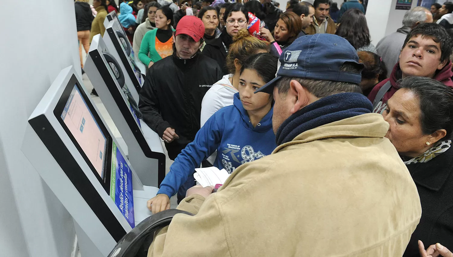 BENEFICIARIOS. La Anses aseguró que alrededor de 17,8 millones de personas serán beneficiadas con los aumentos.