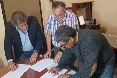 Fin del paro: la Provincia adelanta recursos a las empresas y critica una demora de la Nación