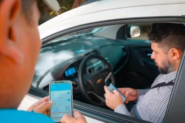 El carnet de manejo digital es un complemento, no un sustituto