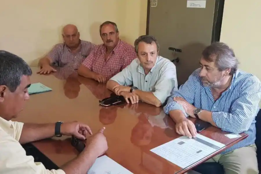 SIN ACUERDO. Los dirigentes de UTA y de Aetat no logran acercar posiciones. creditola 