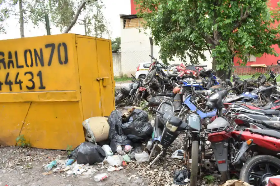 El legislador Aráoz recorrió la seccional 9° y aseguró que es un basural