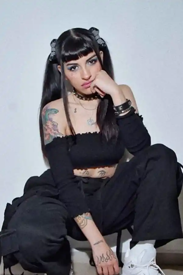 CAZZU. Nació en Jujuy, pero se hizo conocida cuando se mudó a Buenos Aires para dedicarse a lo que le gusta.