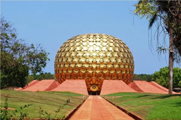 Auroville, una intrépida utopía hecha ciudad