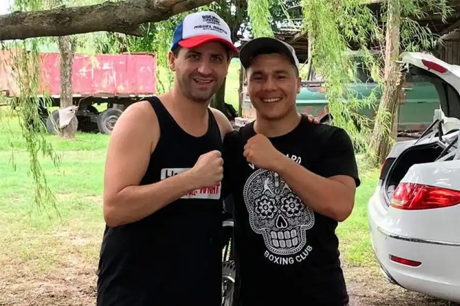 AMIGOS. Con Miguel Martín, otro ilustre de Famaillá. “Pensar que lo hacía c... en la escuela”, bromeó el humorista.