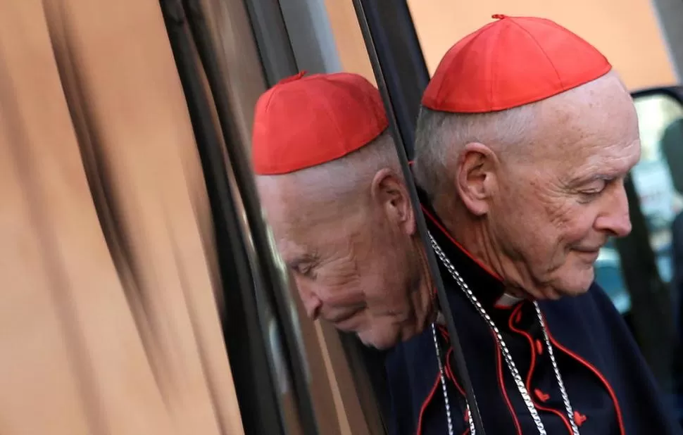 DURA CONDENA. El ex cardenal Theodore McCarrick vuelve a la vida laica. Durante los últimos meses estaba confinado en una celda en El Vaticano. Reuters (archivo)