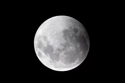 Mañana se verá la superluna de nieve más grande del año