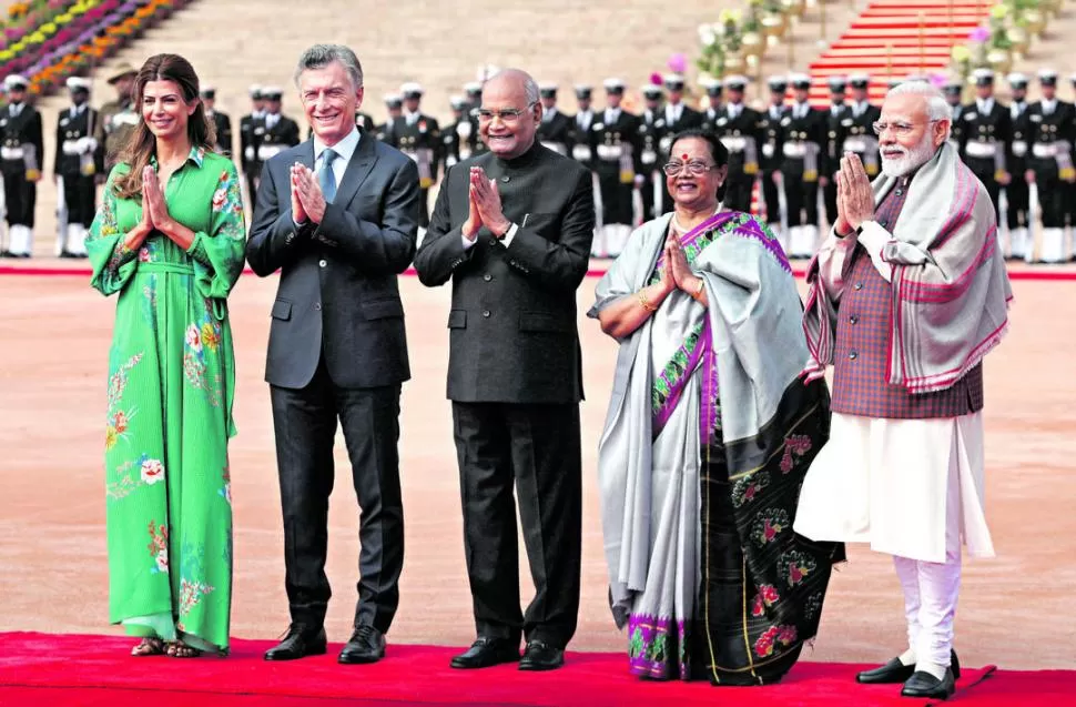 CEREMONIAL. El presidente Mauricio Macri junto al presidente de la India, Ram Nath Kovind; las primeras damas y el primer ministro Narendra Modi. reuters 