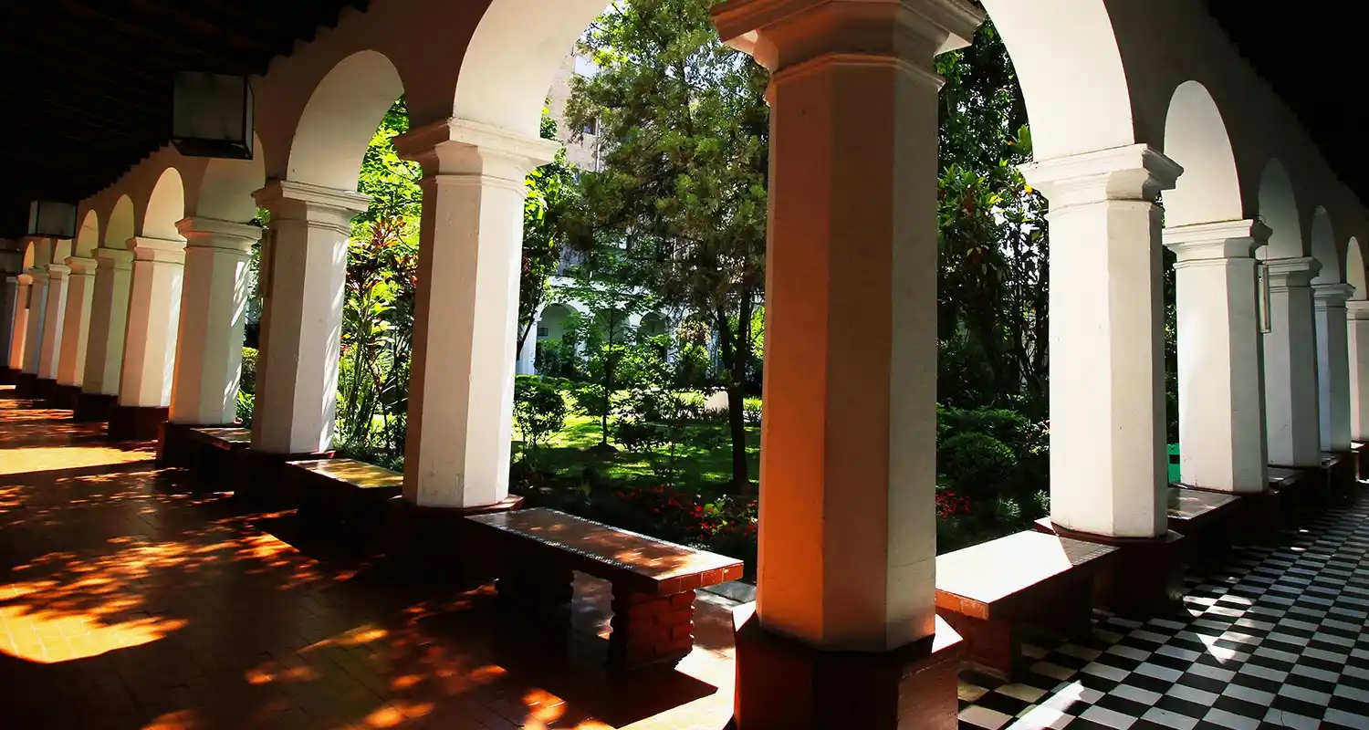 Sede Central: 9 de julio 165