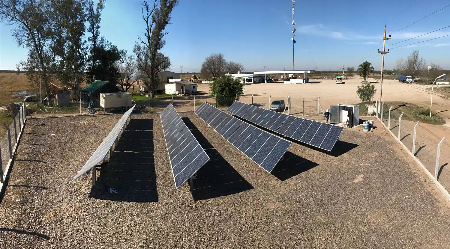 Estación de servicio YPF - La Madrid