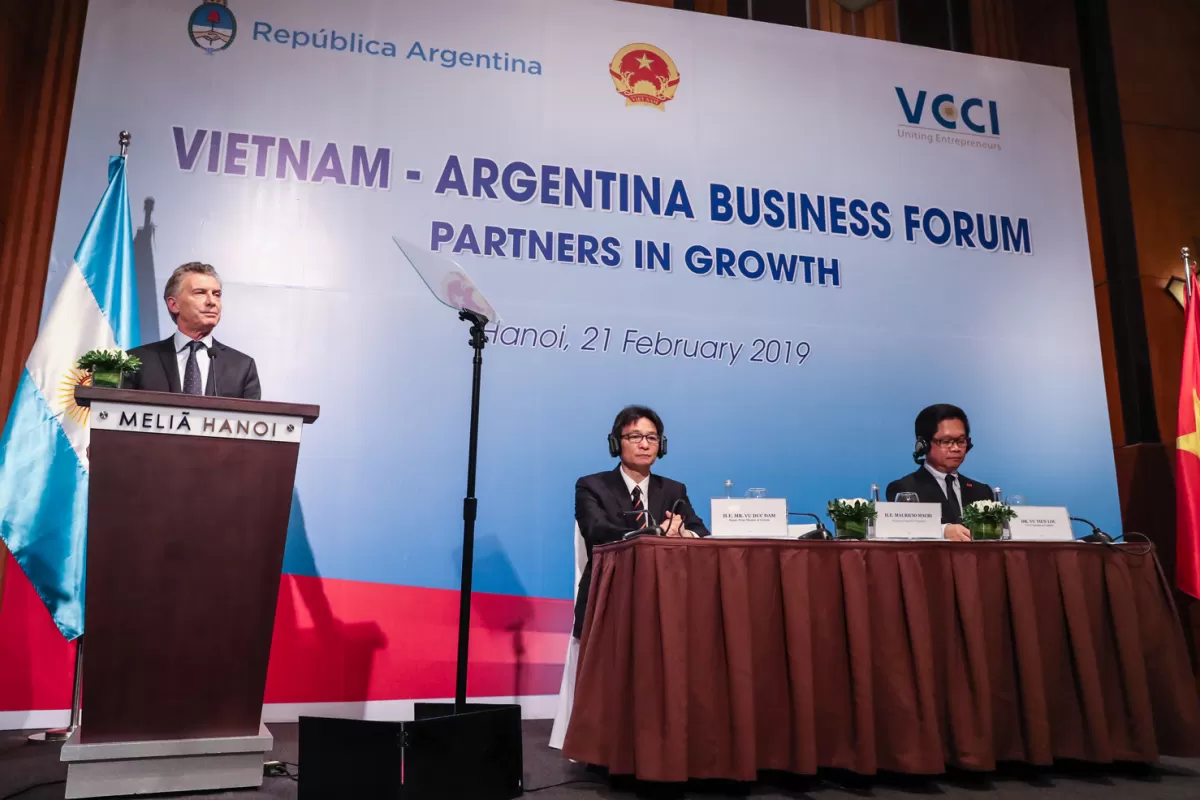 HANOI. El presidente Mauricio Macri expuso ayer en el Foro de Empresas Argentina-Vietnam, realizado en Hanoi. télam 
