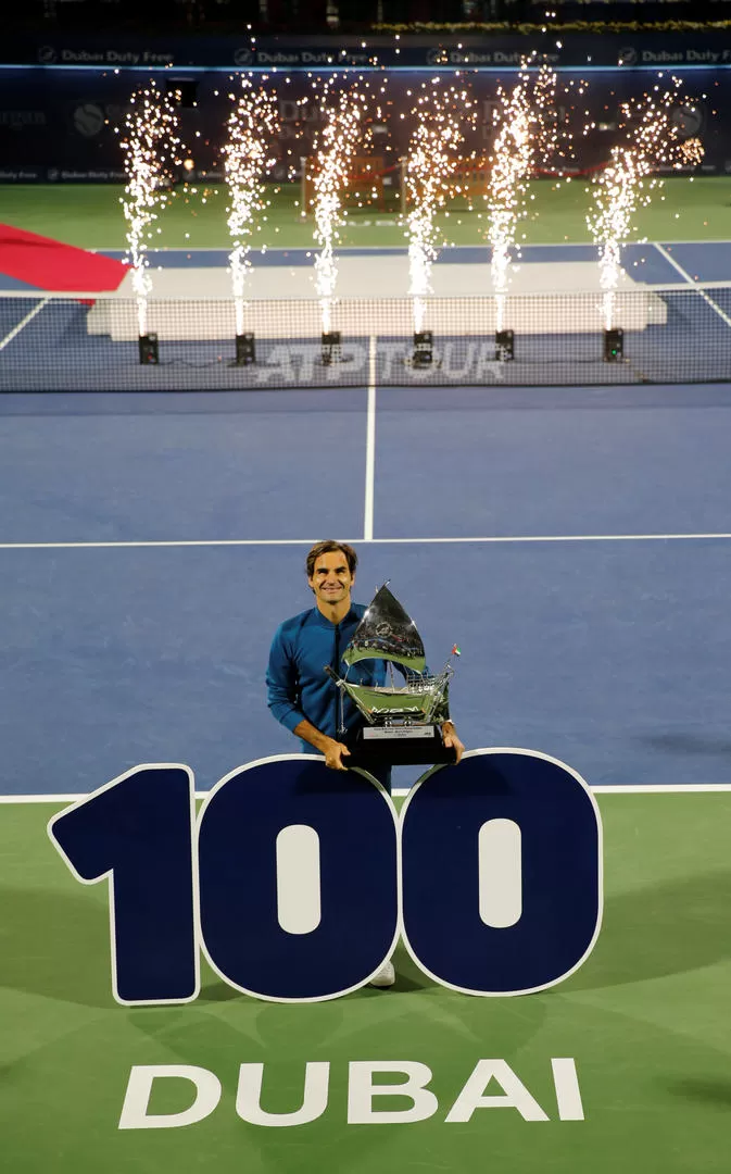 EL 100°. ATP 500 de Dubai en 2019. Federer alcanzó un centenar de títulos a lo largo de 19 años de carrera profesional.  