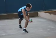 Juega el “Messi” de las bochas 